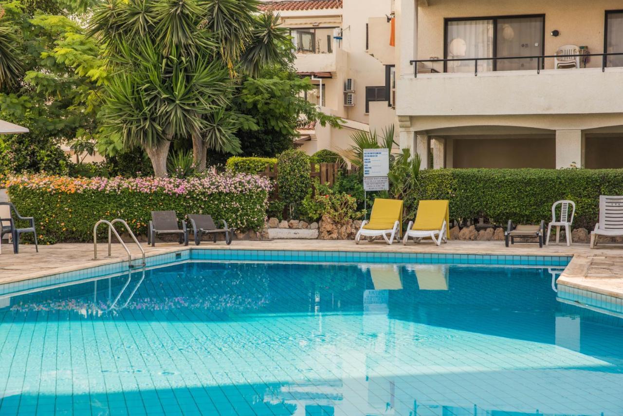 One Bedroom Apartment In Paphos In Good Location Exterior photo