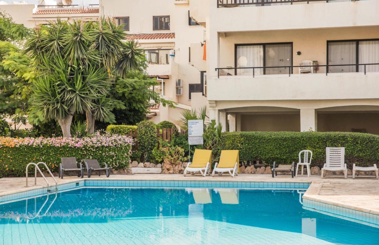 One Bedroom Apartment In Paphos In Good Location Exterior photo